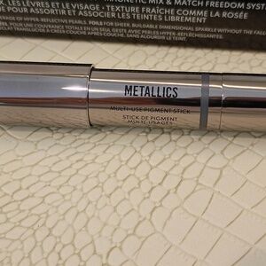 ❤️ Danessa Myricks NEW